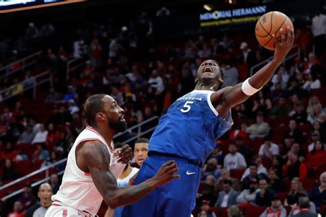 Timberwolves respond to first losing skid in resounding fashion in win over Rockets